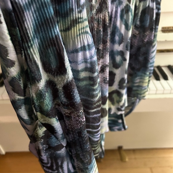 Elena Wang Elegant Blue Animal Print Blouse M - Picture 15 of 16